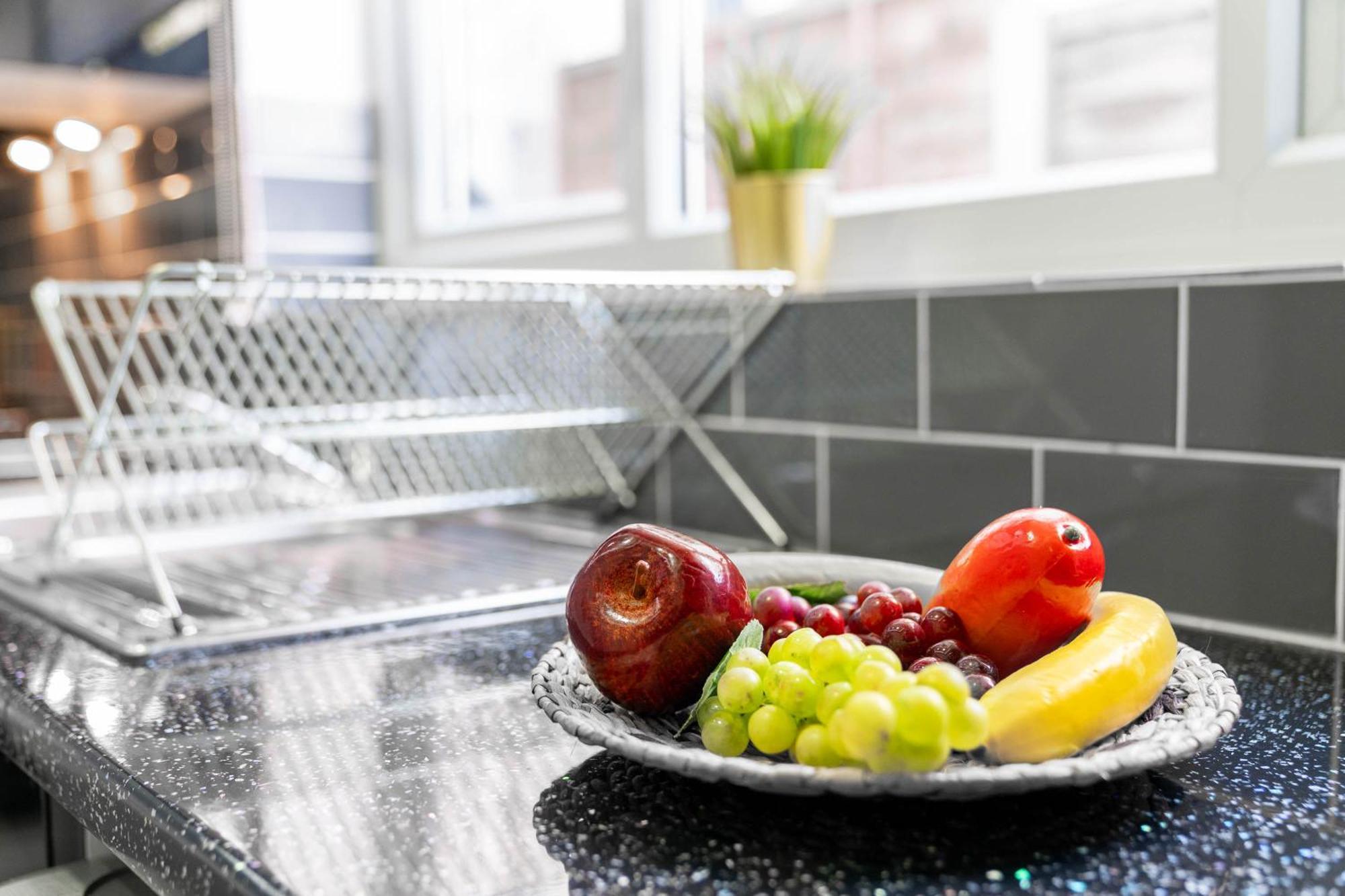 Five Bedroom Townhouse - Near Centre - Edgbaston - On Street Parking - Wifi - Netflix - 974p * Birmingham