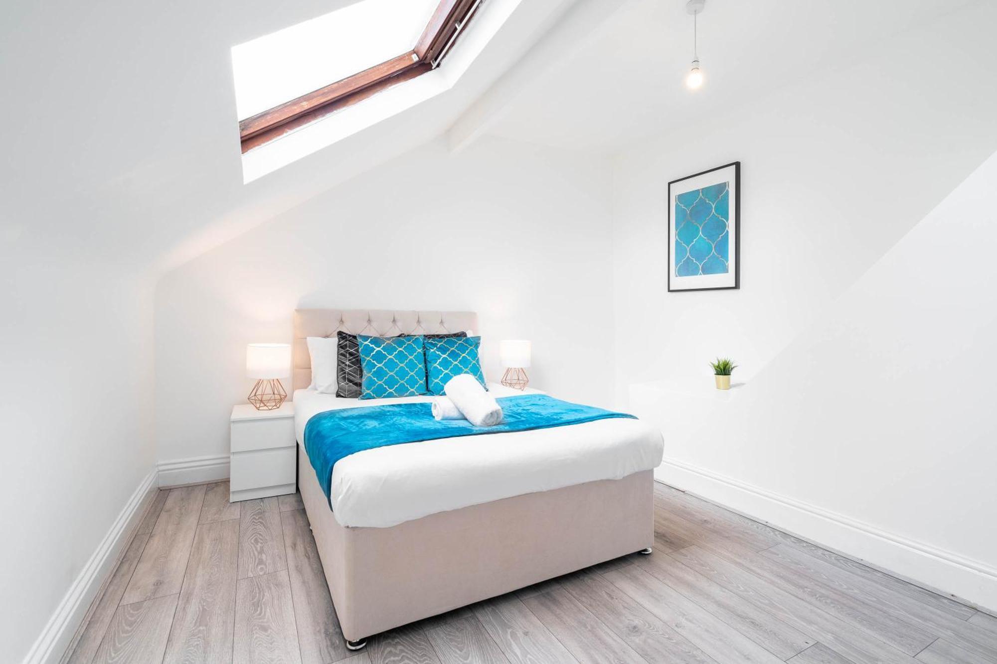 Hébergement de vacances Five Bedroom Townhouse - Near Centre - Edgbaston - On Street Parking - Wifi - Netflix - 974p *