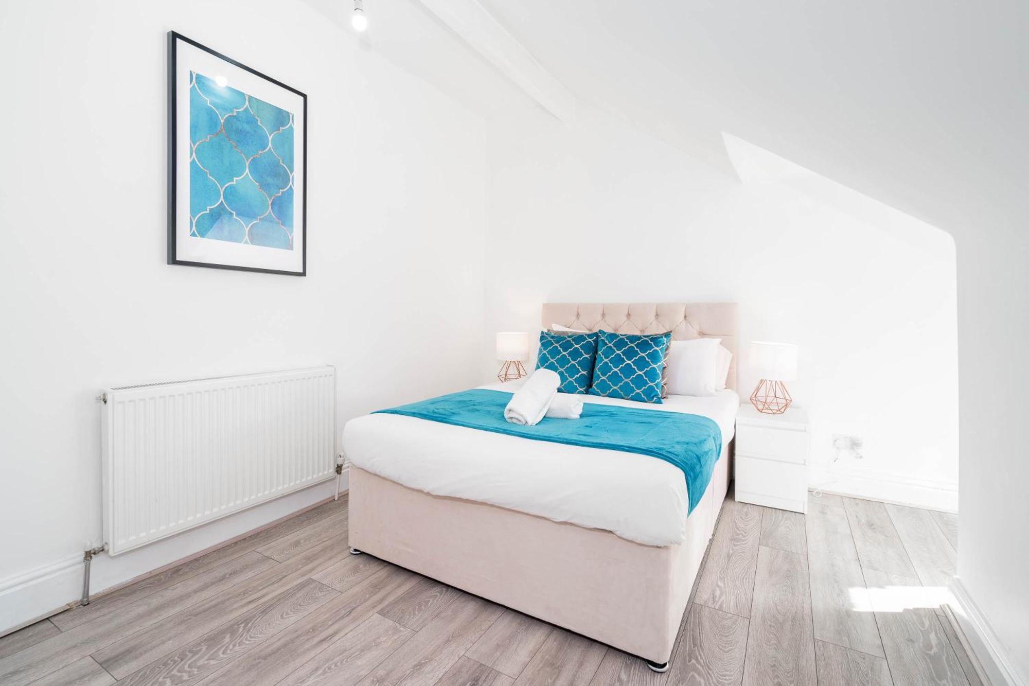 Дом отдыха Five Bedroom Townhouse - Near Centre - Edgbaston - On Street Parking - Wifi - Netflix - 974p